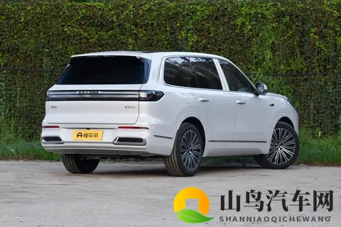 别盯着银河M9不放了！搭零重力座椅+ADS 4，深蓝S09带来舒适新体验-2