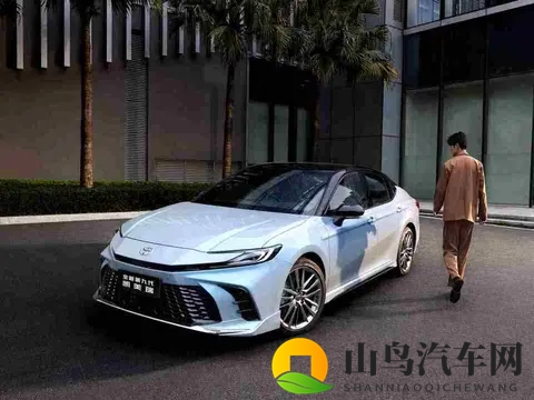 10月轿车市场博弈，油电共存，自主逆袭！-1