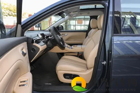 别急着买车！1X万起埃安i60增程版预售，20万级配置拉满-2