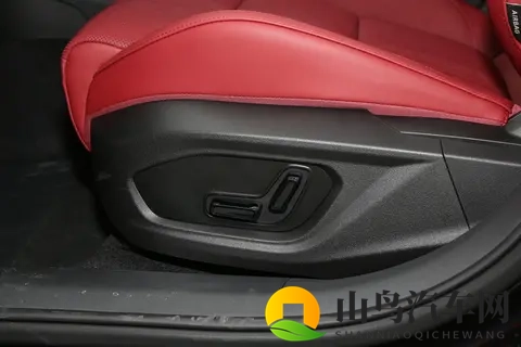 兼顾性能与智能,领克 03 2026 款 20TD AT Ultra 解析-1