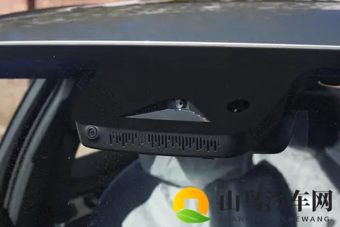 吉利星瑞推出金秋专属福利：最高降437万，还有定制手机送？-1