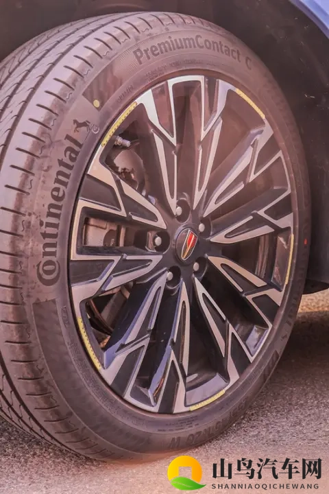 2026款红旗HS5焕新登场：玄影版领衔，1838万起售-2