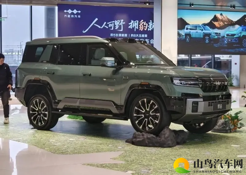 一个在上面吃奶一个添p：科技新潮与传统韵味，汽车文化新篇章-2