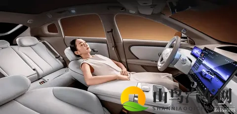 综合续航达2120km 长安启源A06上市 售1099万元起-2