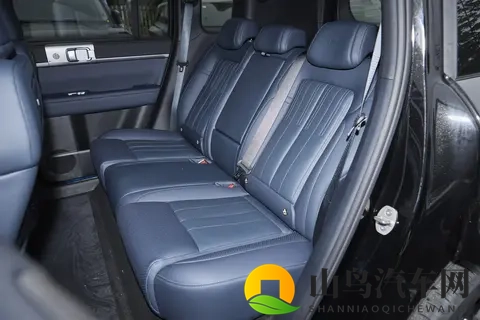 比亚迪又出爆款！大五座空间，续航超1300km，家用再合适不过-1