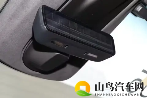 华为四激光雷达+增程、纯电双选,2026款阿维塔12试驾体验-2