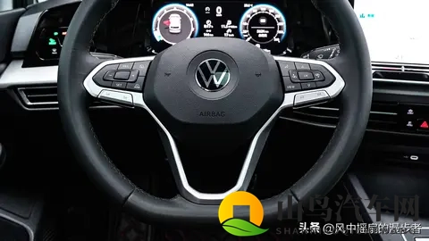 新车味还没散的高尔夫,这价格太香了!【大众 高尔夫 300TSI Pro】-1