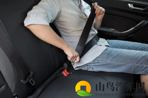 男人捅女人软件：男性侵害女性应用,此程序需警惕-2