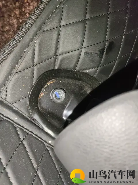 省油又运动，准新本田思域e:HEV，代步好选择-3