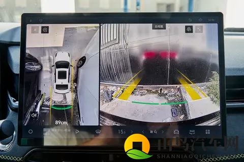 第三代领克03试驾：百公里加速65秒，紧凑型燃油车中的扛霸子！-1