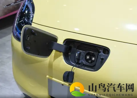 宏光MINIEV怎么买？放弃448万丐版，205公里续航，选508万顶配-3