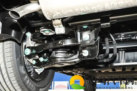 方程豹钛7 2025款 200KM两驱Max版：智能豪华SUV的价值新标杆-3