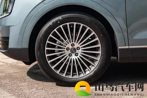 捷途X70L 2026款20T 8AT 旗舰型，拆解家庭SUV选购-1