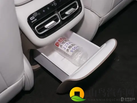 售1099万起 长安启源A06上市 中型轿车_增程纯电动力 配激光雷达-2