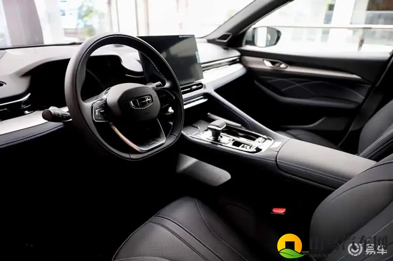 吉利中国星全新东方曜 闪耀泉城 豪华登场-1