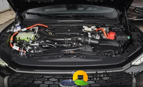 15万级性能家轿，蒙迪欧配27英超大屏和L2辅助驾驶，真香！-3