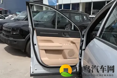 10-14万能买到硬核安全？家用大七座SUV真实测试告诉你答案-1