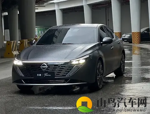 日产天籁19万起配鸿蒙座舱！B级车价格战要疯？-2