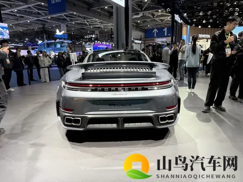 体育生jiji洗澡无打码秘：汽车保养秘籍：五大关键点让你的爱车焕然一新-1