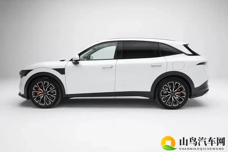 900V架构+超长续航！新款极氪7X正式预售-1