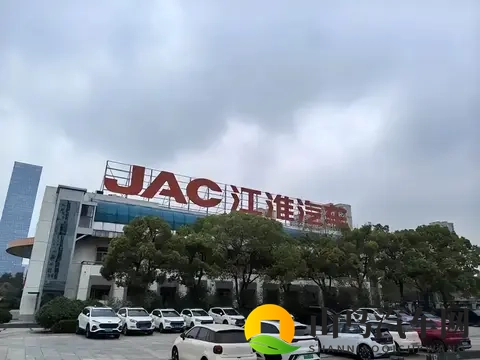 西方制裁大棒一挥，中国车企现笑纳大礼！这波谁输谁赢？-2