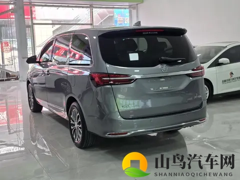 三年别克GL8陆上公务舱，13万不到，宜商宜家的好选择？-1