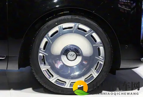 知己L9即将上市，车长52米+六座配置，挑战理想L9！-1