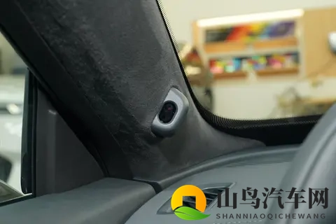 体验eπ007+：37秒破百+激光雷达，这回15万级轿车卷到头了？-1