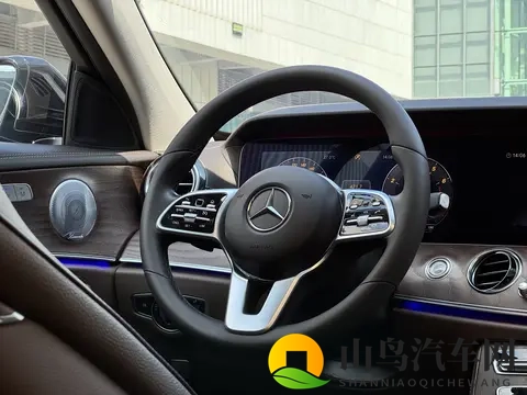 28万拿下优雅座驾，20款奔驰E300L，圆你奔驰梦-1