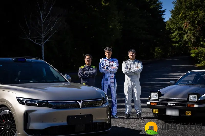 岚图FREE+以29.01S刷新“秋名山”量产SUV纪录-1