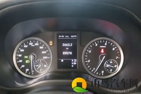 黑科社区:新能源汽车崛起,自动驾驶与智能驾驶引领未来潮流-3