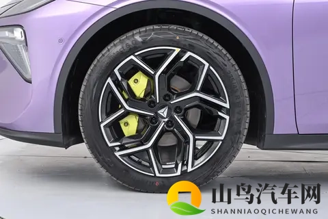 深蓝L06：以全能实力重塑纯电驾控新体验-1