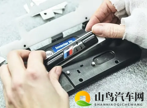 一家德国工厂破产，整个德国车可能没车标可装-1