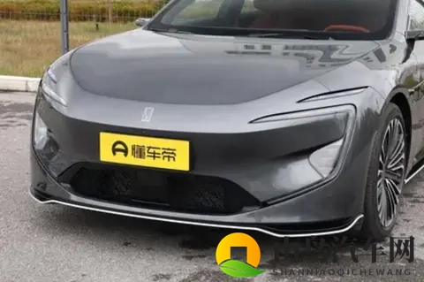 阿维塔12四激光版体验：智能安全与舒适配置的实际表现-2