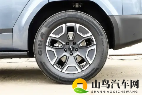 方程豹钛7:“钛7买得钛对了”、“钛7科技大空间SUV”,值得一看-2