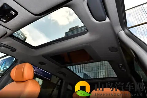 价格不贵，该有都有！深度体验东风奕派2026款eπ008五座版-1