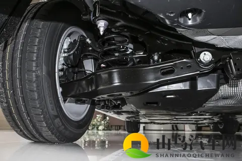 一共三款车型,燃油版卡罗拉怎么选?-2