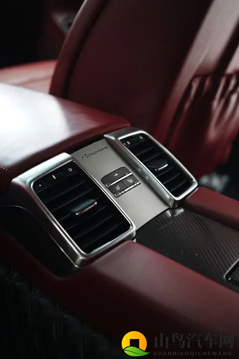 二手保时捷Panamera：16万多，圆你一个跑车梦！-1