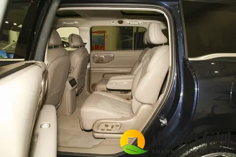 长超5米2的“王炸”SUV,6座+增程,纯电续航超400km,有必要吗?-3