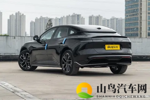 阿维塔06 2025款Ultra增程版：豪华、智能与实用兼备，适合年轻人-3