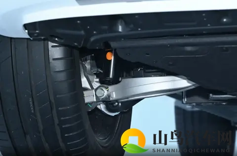 科技感与实用性平衡，1198万起，EO羿欧值得选？-3