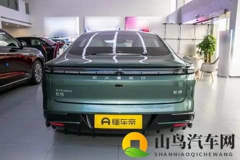 2025款星纪元ES纯电版Max城区辅助驾驶：科技与续航的均衡之作-3