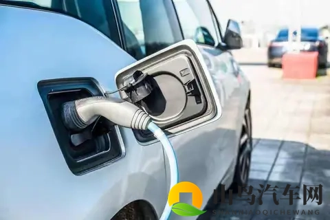 jasnese厨房乱tuB偷:汽车被盗警钟长鸣,如何防范成难题?-1