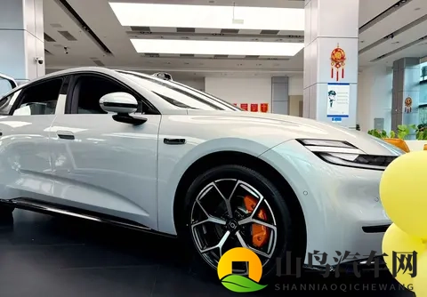 长安启源A06上市:1099万起,配激光雷达+800V快充!-2