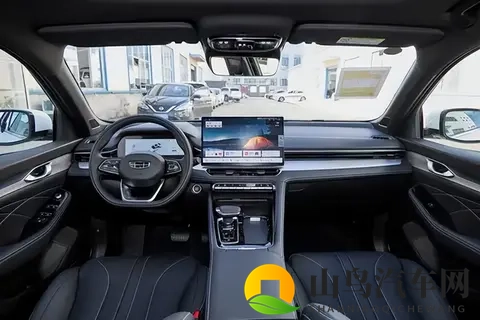 配置对标20万级？10万级燃油家轿给出了答案-3