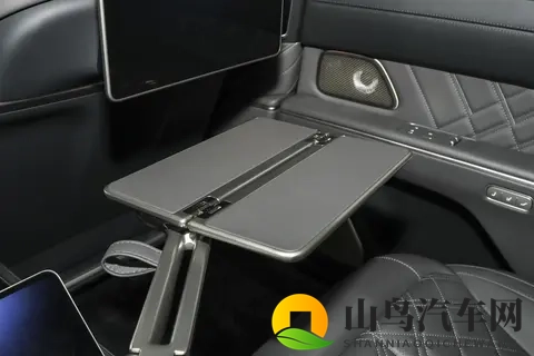 高端出行新选择!蔚来ET9空间大配置高,家用商用都合适-3