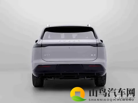 纯电_增程可选，分体式头灯，零跑C16同级，星途ET7实车曝光-3