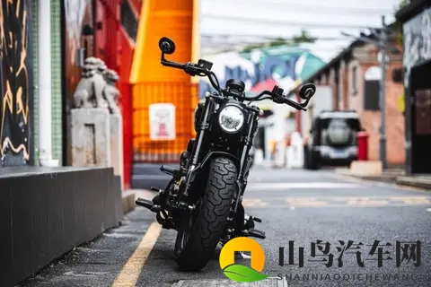 双人床上剧烈运动打扑克:新能源汽车续航突破,驾驶技巧提升生活品质-1