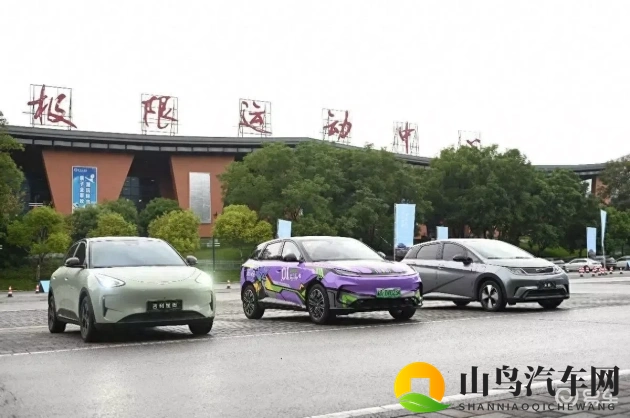 张柏芝被揉到高潮下不了床：智能座椅+自动驾驶，汽车科技新突破引热议-1