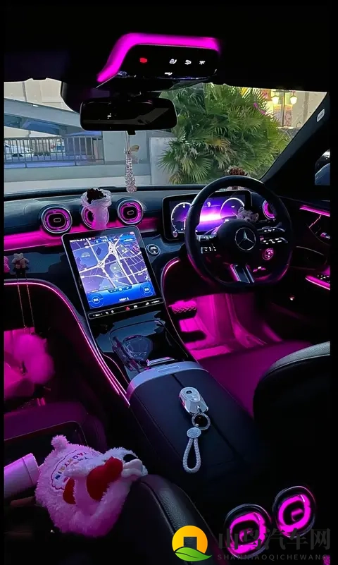 为啥奔驰C260L是“姐姐们”的Dream Car？优雅与实用全占了-3